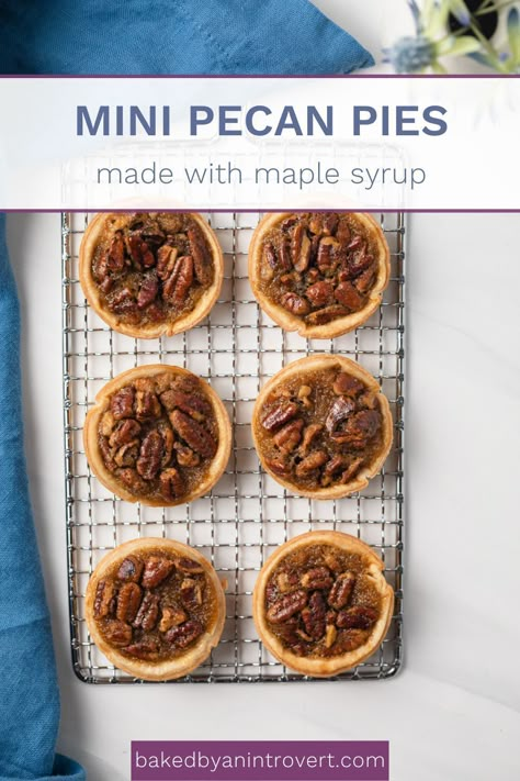 Mini pecan pies are bite sized versions of traditional pecan pies. These are made with maple syrup instead of corn syrup! Mini Pecan Pie Recipes, Easy Apple Pie Filling, Pecan Pie Tarts, Lemon Chess Pie, Maple Pecan Pie, Yummy Pies, Mini Pecan Pies, Pecan Pies, Pecan Tarts