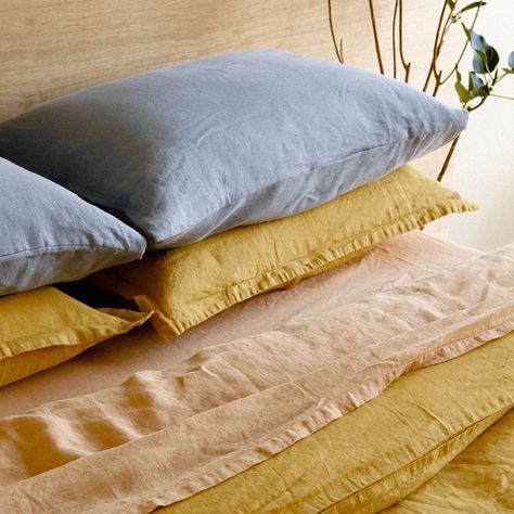 Linen Bedding Color Combinations, Linen Bedding Styling Color Schemes Set, Sheet And Duvet Color Combinations, Mismatched Linen Bedding, Bed Sheet Color Combination, Linen Color Palette, Cream Duvet, Vivid Linen, Apartment Needs