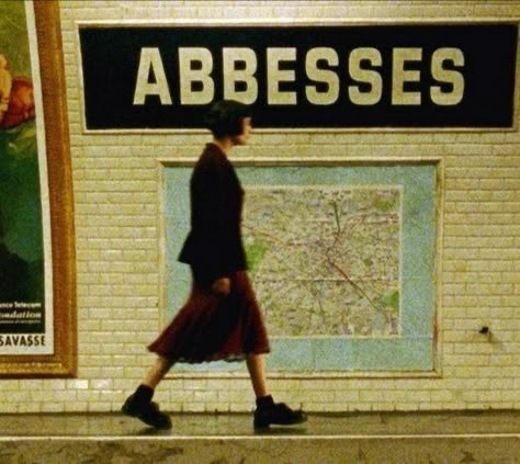 Audrey Tautou, Wes Anderson, Film Stills, Amelie, Cinematography, The Wall, Mood Board, Walking, Tv Shows