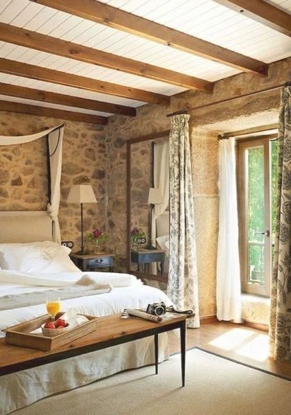 wildflower-hs Stone House Bedroom, European Farmhouse Bedroom, Mediterranean Bedrooms, Italian Villa Interior, Italian Cottage, Italian Style Furniture, Rustic Italian Decor, Italian Style Home, Tuscan Interior