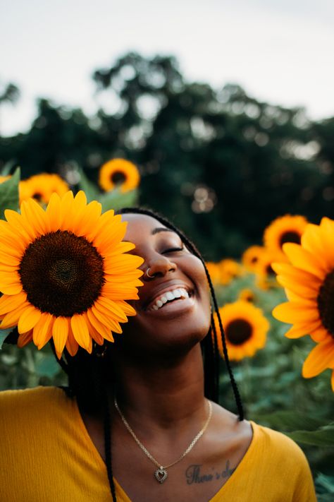 Sunflower portraits.  #blackgirlmagic #sunflowers #summertime #outdoorportrait #portrait Insta: @allyssacarmenlitaphotography. Picture With Sunflower, Posing With Sunflowers, Sunflower Portrait, Sunflower Field Photoshoot Black Women, Sunflower Poses Picture Ideas, Sunflower Photoshoot, Black Woman Sunflower, Sunflower Model Photoshoot, Woman Photoshoot Poses