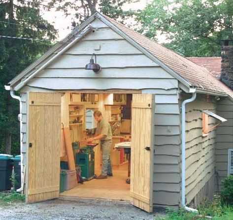 Tiny Workshop, Dream Workshop, Small Salon, Box Bed Frame, Small Building, Small Garage, Wood Finishing, Woodworking Shop Layout, Woodworking Basics