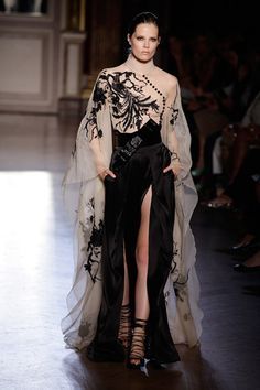 Asian Inspired Fashion, Hanfu Modern, Couture Photography, Zuhair Murad Haute Couture, Haute Couture Dresses, Fashion Project, Whimsical Fashion, Zuhair Murad, Asian Inspired