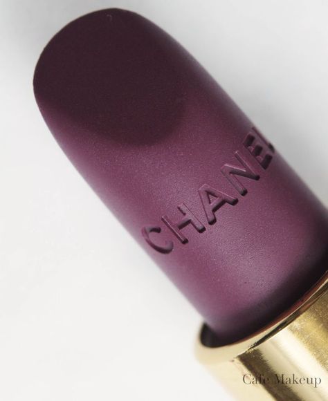 Aubergine #Chanel Sierra Aesthetic, Cafe Makeup, 2014 Makeup, Burgundy Aesthetic, Victoria Plum, Purple Pride, Chanel Cosmetics, Chanel Lipstick, Best Fragrance For Men