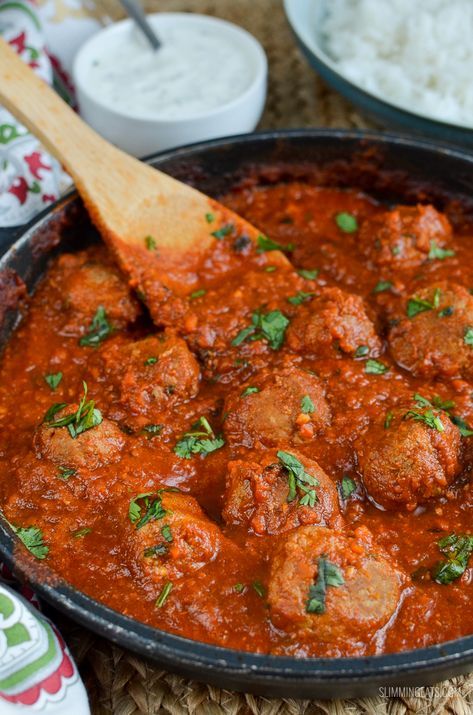 Meatball Sauce Recipe, Spicy Meatballs Recipe, Lamb Mince Recipes, Meatballs Sauce Recipe, Kofta Meatballs, Meatball Dinner, Kofta Recipe, Spicy Meatballs, Ground Beef Pasta