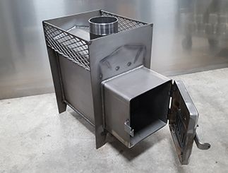 Sauna Wood Stove, Homemade Sauna, Wood Burning Sauna, Sauna Stove, Diy Sauna, Building A Sauna, Wood Sauna, Sauna Kits, Wood Burning Heaters