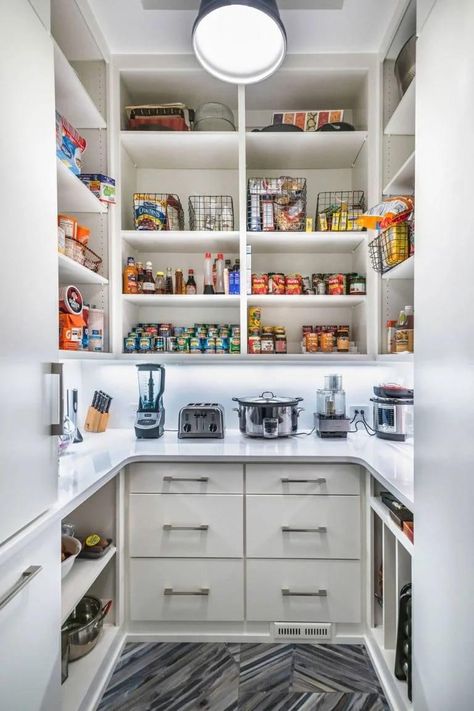 Amazing Pantry, Pantry Layout, House Pantry, Pantry Room, Pantry Remodel, Pantry Shelving, Pantry Closet, Large Pantry, Kitchen Organization Pantry