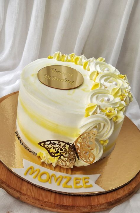 Yellow Color Cake Design, Elegant Whipped Cream Cake Design, White And Yellow Cake Decoration, Yellow Cake Decoration Birthday, Yellow Stencil Cake, Yellow And White Cake Design, Birthday Cake Yellow Theme, Cake Designs Yellow, Yellow Decorated Cake