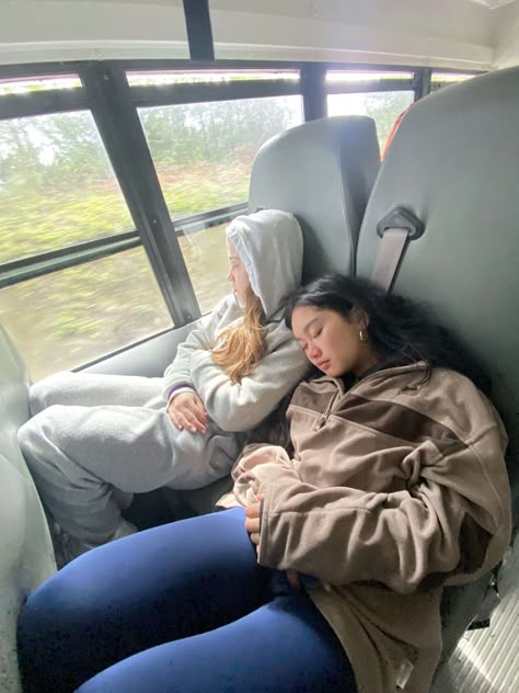 post strath bus ride snooze Seat Bus, Teenager Life, Bus Seat, Teen Sleeping, Bus Trip, Person Running, Bus Girl, Bus Interior, Airport Aesthetic