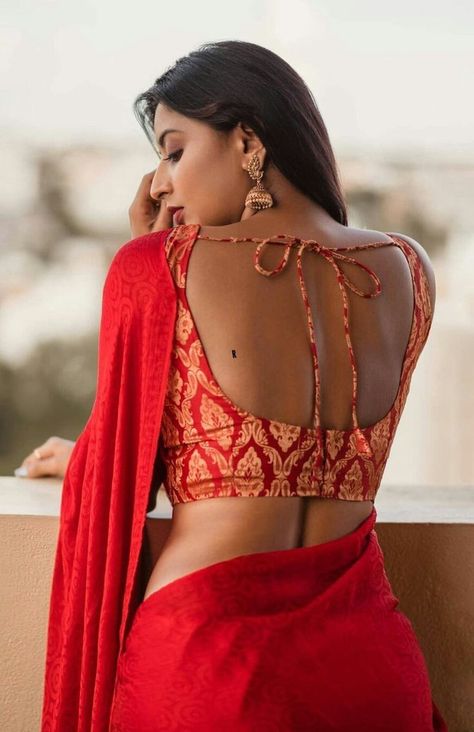 Backless Blouse Designs For Lehenga, Saree Blouse Back Designs, Low Back Blouse, Blouse Back Designs, Saree Blouse Back, Gorgeous Saree, Saree Backless, Backless Blouse Designs, Blouse Back