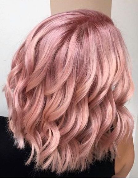 35 Charming Rose Gold Hair Colors Rose gold hair,hair colors,hairstyle ideas. Champagne Hair, Brunette Ombre, Cotton Candy Hair, Gold Hair Colors, Hair Color Rose Gold, Latest Hair Color, Candy Hair, Pastel Pink Hair, Hair Color Pink