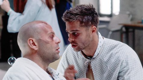 "12 Monkeys" movie still, 1995.  L to R: Bruce Willis, Brad Pitt. Twelve Monkeys, Dystopian Films, Madeleine Stowe, Train To Busan, 12 Monkeys, Shutter Island, Terry Gilliam, Geena Davis, Travel Movies