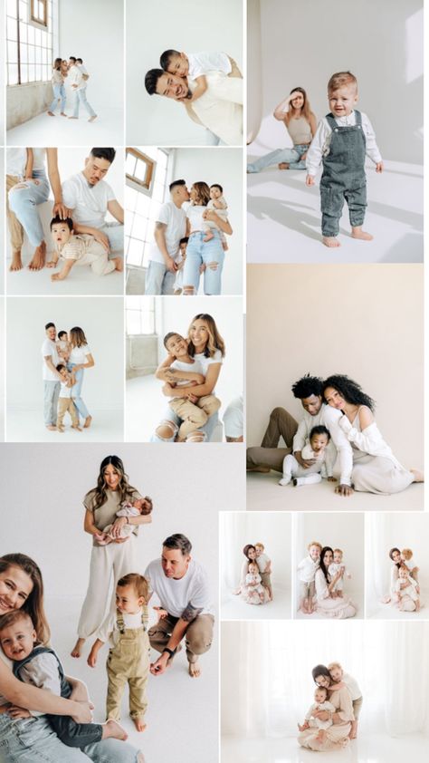 Casual Family Photos, Family Photo Studio, Family Studio Photography, Mommy And Me Photo Shoot, Studio Photography Poses, 1st Birthday Photos, Christmas Family Photos, Studio Photoshoot, Family Photo Sessions