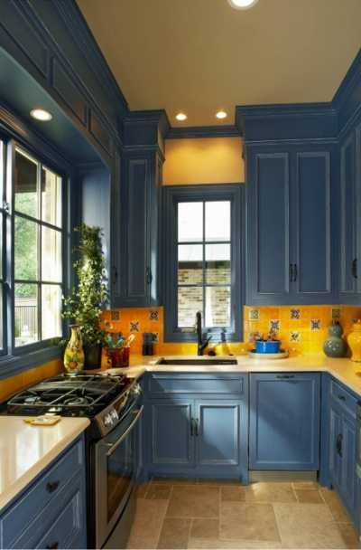 Yellow Kitchen Backsplash, Blue Kitchen Accents, Blue And Yellow Kitchen, Blue Yellow Kitchens, Dark Blue Kitchen Cabinets, Pool House Kitchen, Dark Blue Kitchens, Blue Kitchen Designs, Modern Kitchen Appliances