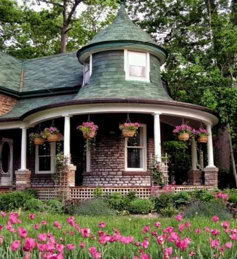 Turret Porch Crazy Architecture, House Accents, Cozy Cottages, French Exterior, Dream Cottage, Grand Homes, Wrap Around Porch, Porch Design, Cute House