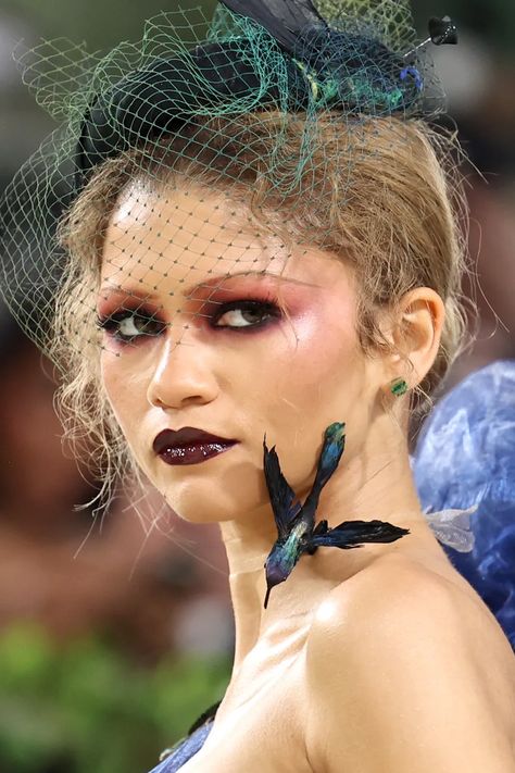 Zendaya Met Gala 2024 Zendaya Met Gala 2024, Zendaya Met Gala, Edc Festival, Personal Garden, Gala Fashion, Met Gala Red Carpet, Fashion Gal, Sienna Miller, Michelle Williams