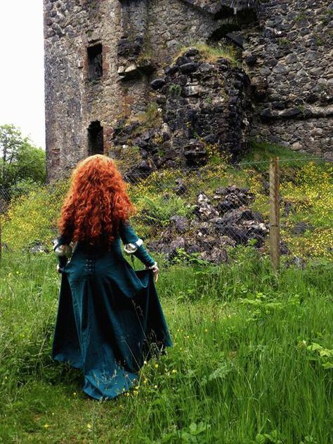 Guess who I found tiptoeing round these castle ruins in the Highlands of Scotland? It's Merida from BRAVE! Or it could be my daughter in costume and wig.  Our evening with aLive Ministries in Inverness was a true blessing. Charlotte Chapel in Edinburgh is next. @Liz Mester Curtis Higgs @abbey Lopez Merida Costume, Merida Cosplay, Princess Merida, Old Castle, Disney Brave, Merida Brave, Princesa Disney, Modern Disney, Pixar Movies