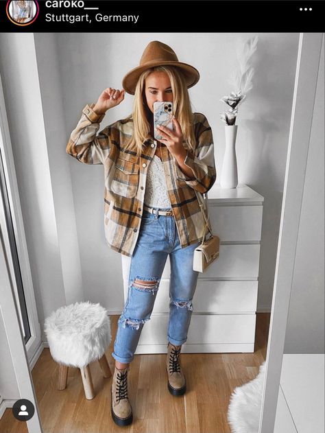 Brown Plaid Flannel Outfit, Light Brown Flannel Outfit, Brown Flannel Outfit, Brown Booties Outfit, Plaid Flannel Outfit, Plaid Jacket Outfit, Flannel Outfits Fall, Winter Outfits Ideas, Flannel Outfit