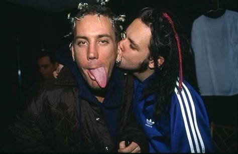 It's Alright To Kiss The Homies Goodnight After A Good Show~ Brian Welch, Jonathan Davis Korn, Head Welch, Brian Head Welch, Jon Davis, John Davis, Brian Head, Silly Bands, Jonathan Davis