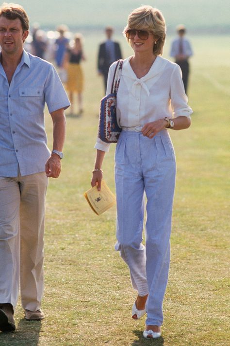 Princess Diana summer style- CosmopolitanUK Princess Diana Fashion, Princes Diana, Diana Fashion, Polo Match, Style Muse, Lady Diana Spencer, Diana Spencer, Princesa Diana, Outfit Trends