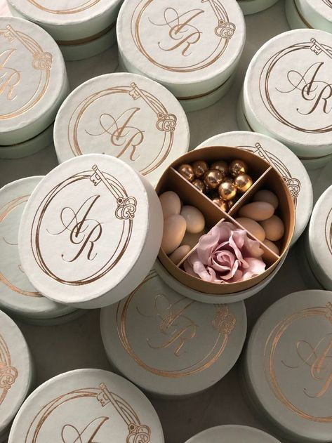 [Sponsored] 26 Impressive Elegant Wedding Favors For Guests Recommendations You Have To Try #elegantweddingfavorsforguests Nikah Gifts For Guest, Presents For Guests Wedding, Wedding Guest Present, Wedding Doorgift, Wedding Gift Pack, Creative Wedding Gifts, Elegant Wedding Favors, Wedding Gifts Packaging, Wedding Crafts Diy