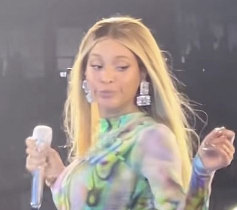 Beyonce Face, Beyonce Memes, Beyonce Pictures, Queen Bee Beyonce, Beyonce Fans, Face Meme, Beyonce Outfits, Beyoncé Giselle Knowles-carter, Beyonce Queen