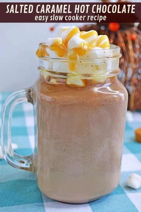 Caramel Hot Chocolate Recipe, Caramel Hot Chocolate, Boozy Treats, Boozy Hot Chocolate, Homemade Marshmallow Recipe, Spiked Hot Chocolate, Salted Caramel Hot Chocolate, Crockpot Hot Chocolate, Caramel Vodka