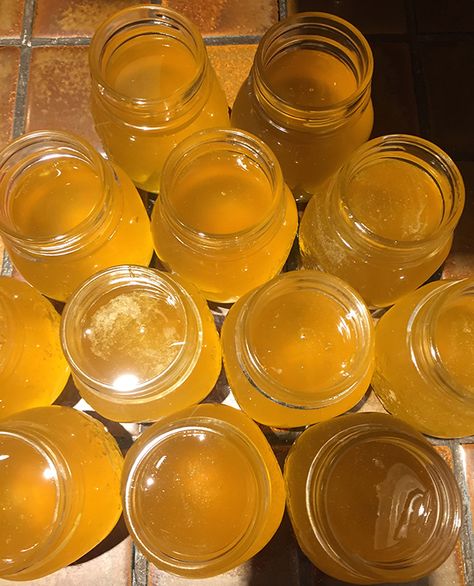 honey in jars Facts About Bees, Bees And Honey, Million Flowers, Ghee Butter, Artisan Chocolate, Ghee, Punch Bowl, Facts About, Talk About