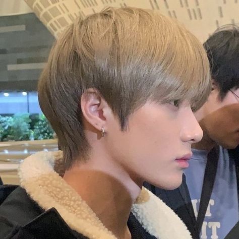 Kpop Idol Side Profile, Soobin Side Profile, Beomgyu Side Profile, Man Side Profile, Side Profile Art, Txt Pics, Pretty Icons, Profile Art, Profile Drawing