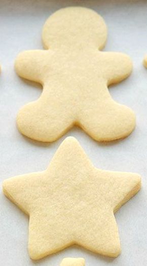 How to Make Perfect Sugar Cookies ~ They're delicious both with and without icing, they keep their shape and they have perfect edges every single time! Perfect Edges, Perfect Sugar Cookies, Cooking Rice, Best Sugar Cookie Recipe, Best Sugar Cookies, Xmas Cookies, Think Food, Cookie Icing, Halloween Snacks