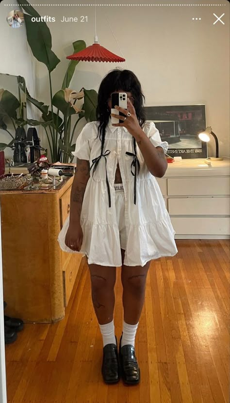 Curvy White Dress, Lace Bloomers Outfit, Midsize Eclectic Fashion, Oversize Summer Outfit, Lazy Oaf Outfit, Natural Aesthetic Outfit, Big Legs Outfit, Bloquette Core Outfit, Babydoll Aesthetic Outfits