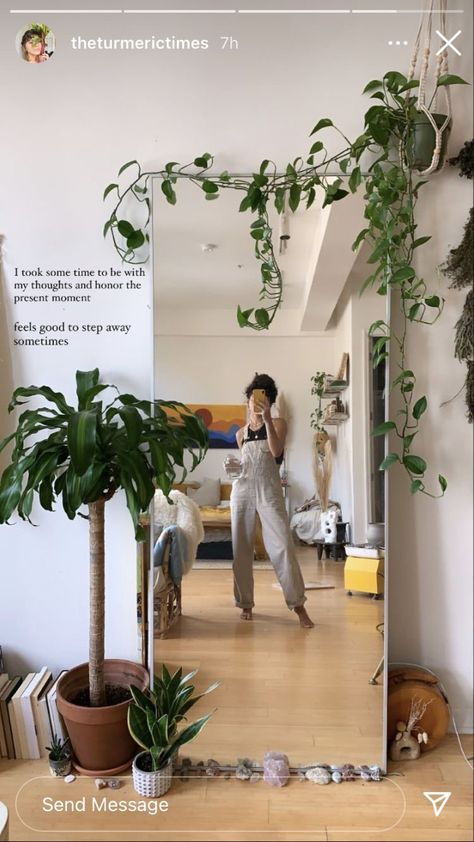 Room Decor Plants Aesthetic, Plants In Front Of Mirror, Plants On Wardrobe, Plant Aesthetic Apartment, Mari Condo, Apartment Plant Decor, Mirror With Plants Around It, Natural Room Decor, Plants In Room