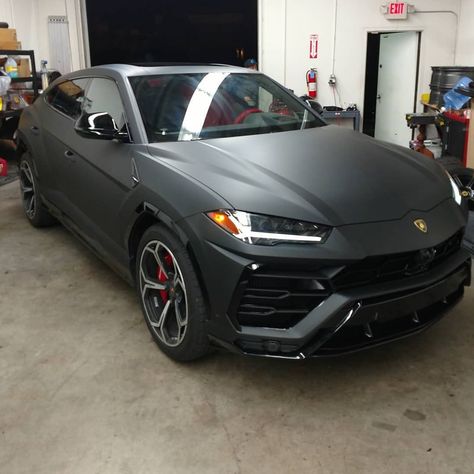 Matte Gray Car, Lamborghini Urus Venatus, 2023 Lamborghini, Wallpaper Car, Grey Car, Lamborghini Urus, Kid Friendly Travel Destinations, Valentine Photography, Kid Friendly Trips