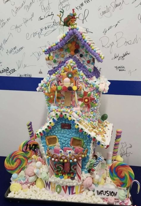 Whoville Gingerbread Village, Grinch Gingerbread House Ideas, Whoville Gingerbread House, Grinch Gingerbread House, Candyland House, Gingerbread Classroom, Gingerbread Candyland, Gingerbread Competition, Grinch Village