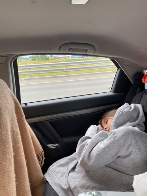 Car Sleeping Aesthetic, Sleeping In The Car Aesthetic, Asleep Aesthetic, Sleeping In Car, Sleep In Car, Six Girl, Passenger Princess, Sleepy Girl, Messy Room