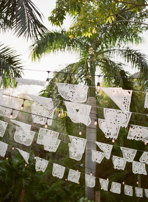 Neutral Mexican Party, Backyard Wedding Mexican, Small Mexican Backyard Wedding, Mexico Theme Wedding, White Mexican Theme Wedding, Mexican Aesthetic Wedding, Texmex Decor, Mexican Wedding Details, Spanish Summer Wedding