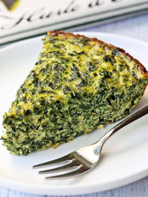 Spinach Quiche With Cottage Cheese, Cooked Spinach Recipes, Quiche Healthy, Breakfast Quiche Recipes Easy, Crustless Spinach Quiche, Spinach Casserole Recipes, Quiche Recipes Crustless, Spinach Souffle, Savoury Treats