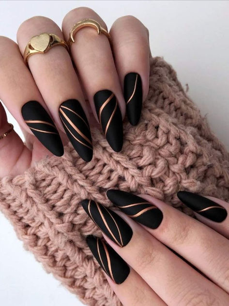 Black Nail Designs, Trendy Nail Design, Funky Nails, Fall Nail Designs, Chic Nails, Black Nails, Nail Designer, Trendy Nails, Almond Nails