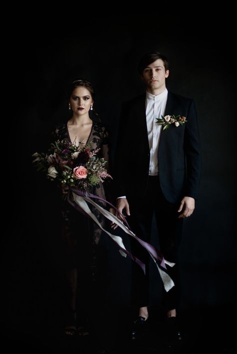 Wedding Black Dress, Moody Romantic Wedding, Halloween Wedding Decorations, Halloween Wedding Dresses, Moody Wedding Photography, Edgy Wedding, Vintage Style Wedding Dresses, Romantic Wedding Receptions, Interracial Wedding