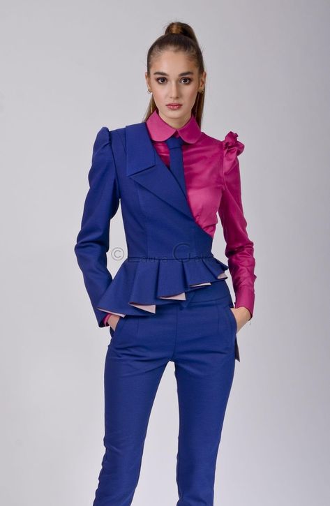 Women In Mens Suits, Women In Suits Aesthetic, Dyi Dress, Types Of Suits, Gender Fluid Fashion, Street Jacket, Shirt And Tie, Office Suit, Iranian Women Fashion