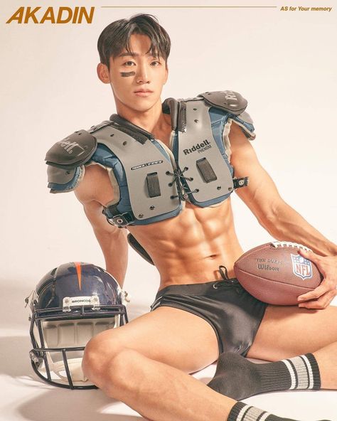 Rafael Miller, Asian Male Model, Korean Male Actors, Boy Best Friend Pictures, Hey Handsome, Hot Asian Men, Boy Best Friend, Anime Guys Shirtless, Cute Asian Guys