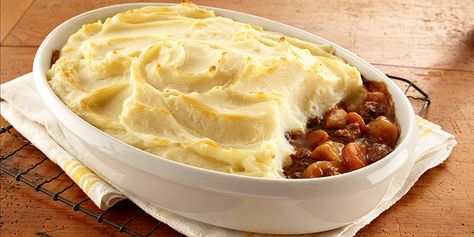 Easy Shepherd's Pie Beef Stew Pot Pie, Dinty Moore Beef Stew, Canned Beef, Shepards Pie Recipe, Easy Shepherds Pie, Hormel Recipes, Easy Beef Stew, Shepherds Pie Recipe, Shepherd's Pie