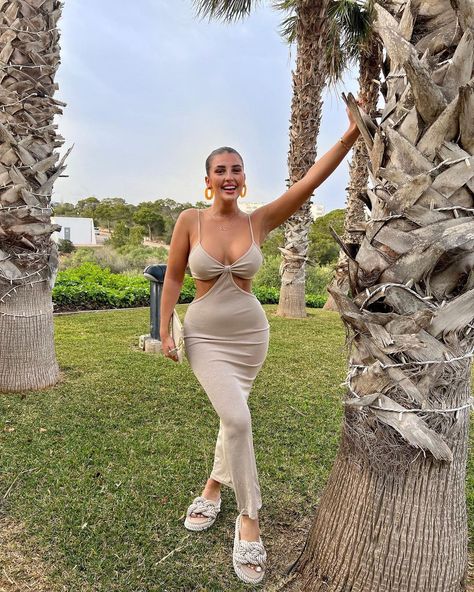 Dionne Crowe’s Instagram photo: “Out of office.” Dionne Crowe, Out Of Office, May 5, Mermaid Formal Dress, Ootd, Formal Dresses, Instagram Photo, On Instagram, Instagram