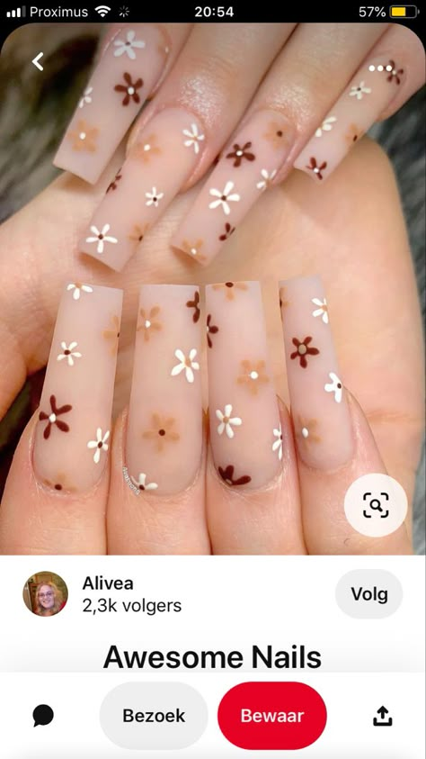 Brown Acrylic Nails With Butterflies, Acrylic Nails Floral Designs, Beige Brown Nails Acrylic Design, Tan Flower Nails, Fairy Core Nails Acrylic, Brown Butterfly Nails, Brown Nails With Flowers, Brown Floral Nails, Brown Flower Nails