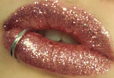 Cute Piercings, Glitter Lips, Hot Lips, Lip Designs, Lip Ring, Lip Piercing, Lip Art, Beautiful Lips, Piercing Tattoo