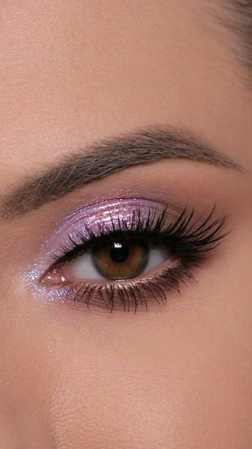 Rapunzel Makeup, Sparkly Eye Makeup, Purple Eyeshadow Looks, Purple Makeup Looks, Maquillage On Fleek, Reflux Diet, Prom Eye Makeup, Purple Eye Makeup, Prom Makeup Looks