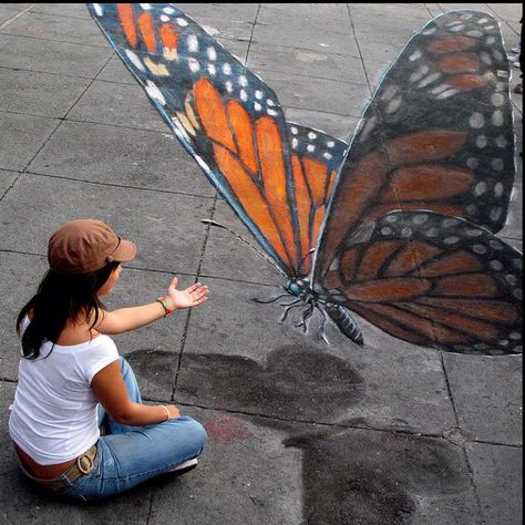 3D Chalk Art - Julian Beever                                                                                                                                                                                 More 3d Sidewalk Art, Street Chalk Art, Illusion Kunst, Pavement Art, 3d Chalk Art, Sidewalk Chalk Art, Sidewalk Art, Charcoal Drawings, 3d Street Art