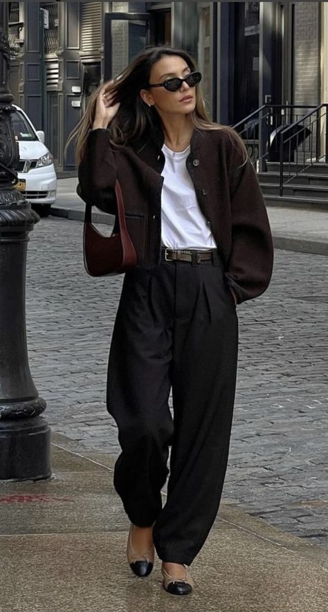 @wendyswan Fall Travel Outfit, Nyc Fall, Paris Outfits, Outfit Trends, Cute Fall Outfits, Work Outfits Women, Autumn Outfit, 가을 패션, Outfit Inspo Fall