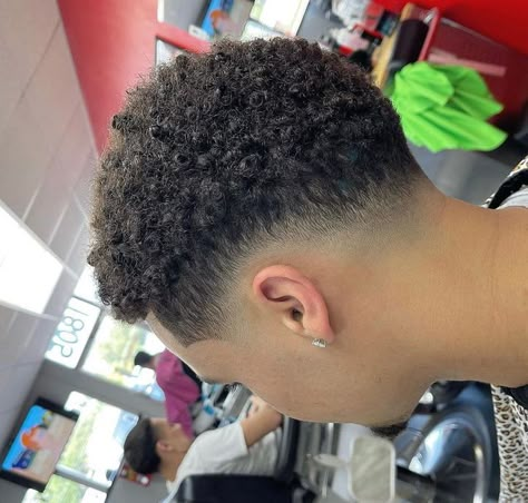 Low Mid Fade Curly Hair, Afro Drop Fade, Curl Drop Fade, Drop Fade With Curls, Mid Drop Fade Curly Hair, Curly Mid Fade, Low Drop Fade Haircut For Black Men, Low Fade Black Men, Mid Drop Fade Haircut Men