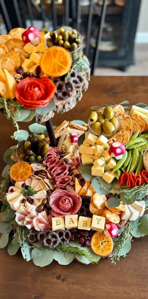 Woodlands Charcuterie, Woodland Themed Charcuterie Board, Charcuterie For Baby Shower Girl, Woodland Charcuterie Board, Charcuterie Board Baby Shower Ideas, Baby Shower Charcuterie Board Ideas, Baby Shower Charcuterie Board, Charcuterie Design, Charcuterie Ideas